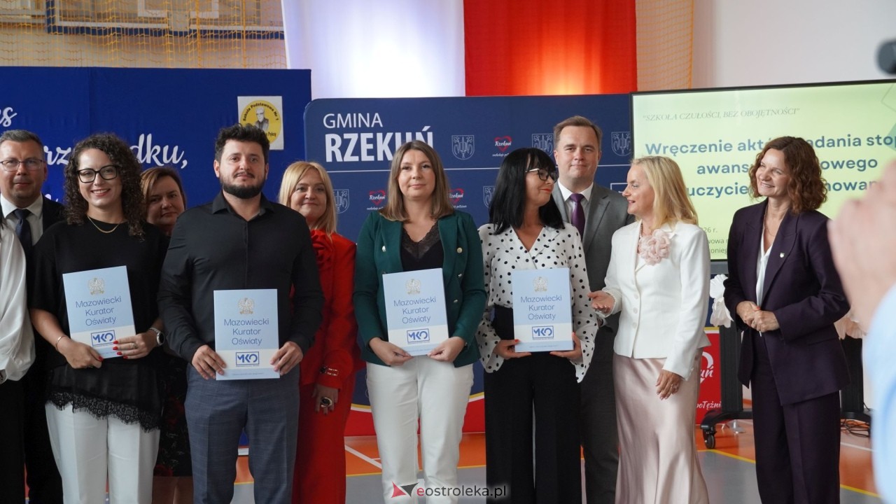 Wręcznie aktów nadania stopnia awansu zawodowego nauczyciela dyplomowanego [04.09.2026] - zdjęcie #172 - eOstroleka.pl