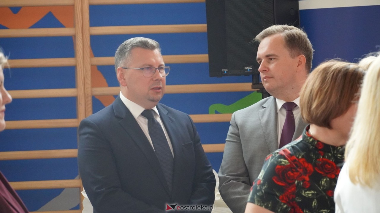 Wręcznie aktów nadania stopnia awansu zawodowego nauczyciela dyplomowanego [04.09.2026] - zdjęcie #158 - eOstroleka.pl
