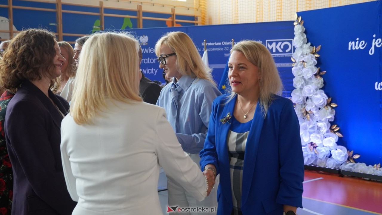 Wręcznie aktów nadania stopnia awansu zawodowego nauczyciela dyplomowanego [04.09.2026] - zdjęcie #152 - eOstroleka.pl