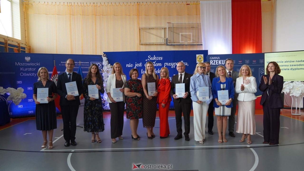 Wręcznie aktów nadania stopnia awansu zawodowego nauczyciela dyplomowanego [04.09.2026] - zdjęcie #142 - eOstroleka.pl
