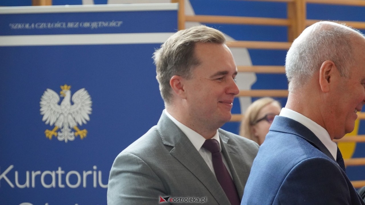Wręcznie aktów nadania stopnia awansu zawodowego nauczyciela dyplomowanego [04.09.2026] - zdjęcie #118 - eOstroleka.pl