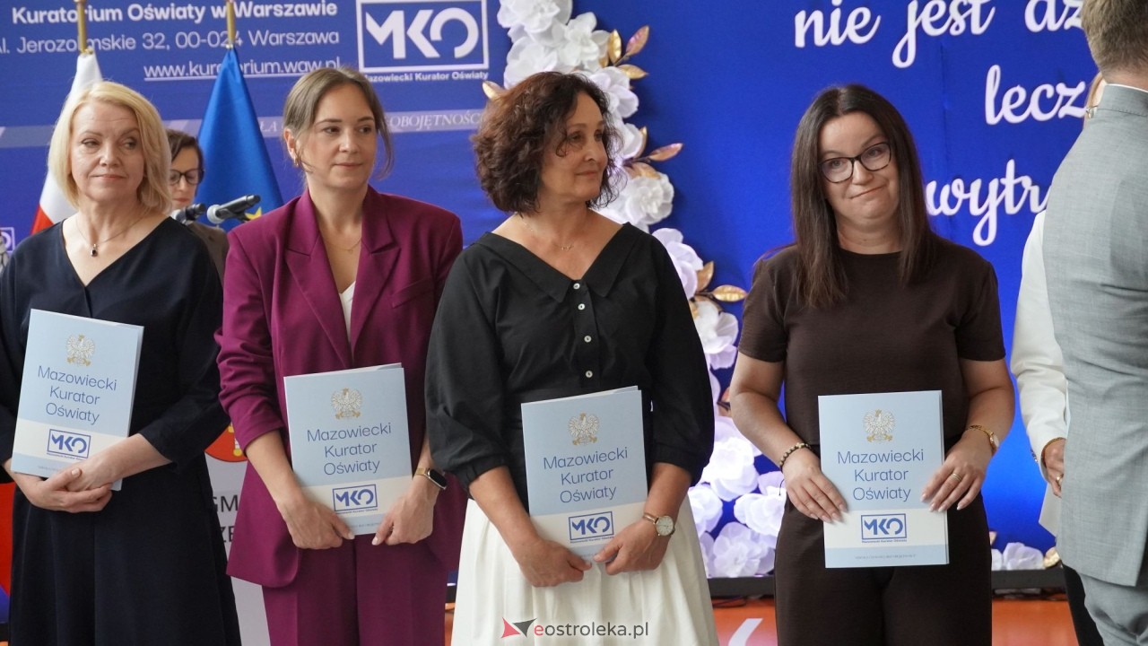 Wręcznie aktów nadania stopnia awansu zawodowego nauczyciela dyplomowanego [04.09.2026] - zdjęcie #112 - eOstroleka.pl