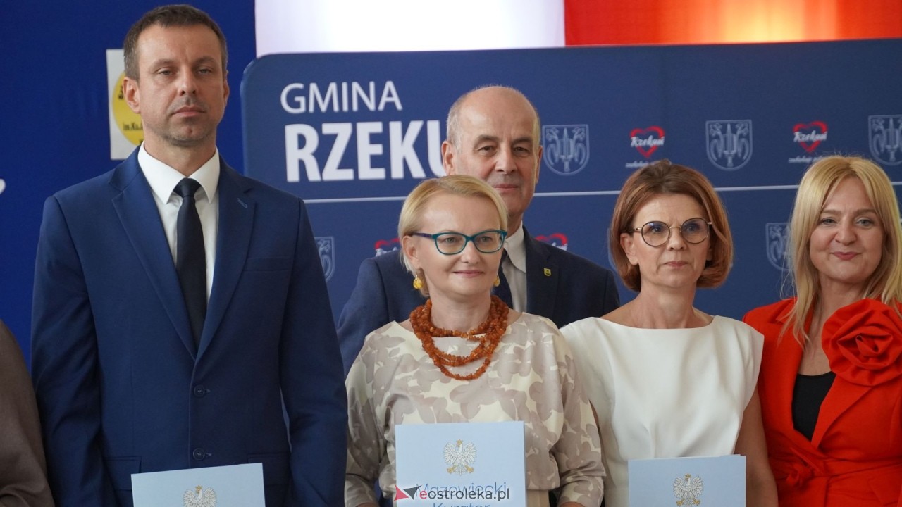 Wręcznie aktów nadania stopnia awansu zawodowego nauczyciela dyplomowanego [04.09.2026] - zdjęcie #110 - eOstroleka.pl