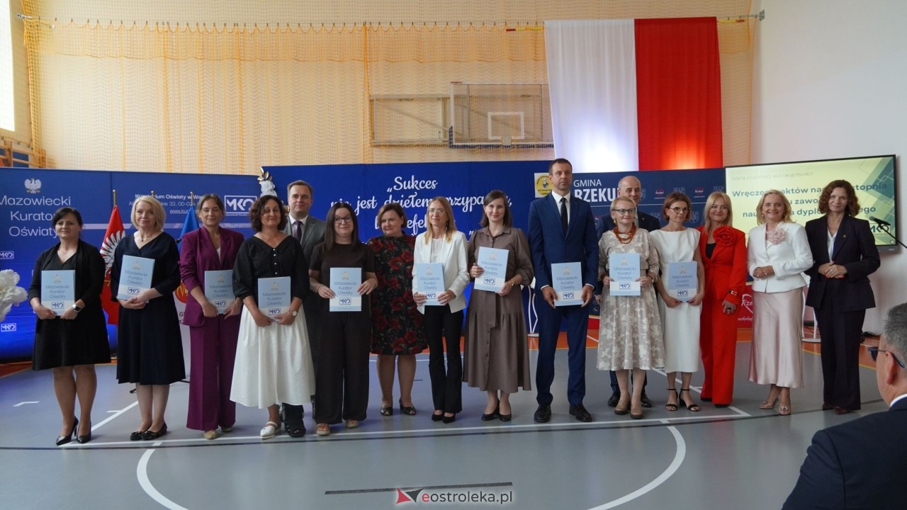 Wręcznie aktów nadania stopnia awansu zawodowego nauczyciela dyplomowanego [04.09.2026] - zdjęcie #108 - eOstroleka.pl