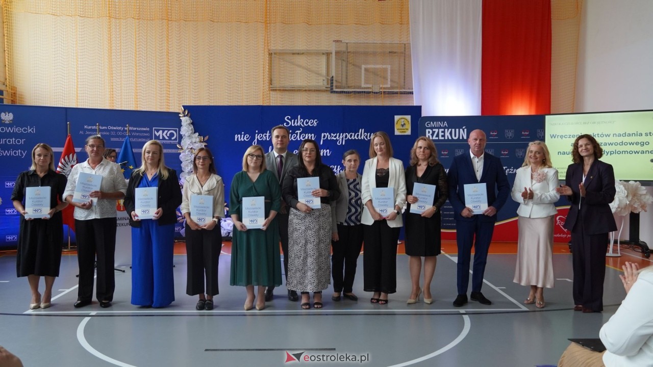 Wręcznie aktów nadania stopnia awansu zawodowego nauczyciela dyplomowanego [04.09.2026] - zdjęcie #68 - eOstroleka.pl