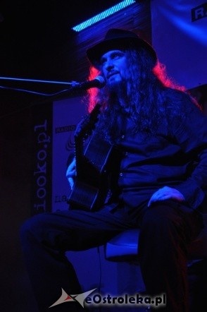 Paweł Drak Grzegorczyk zagrał niecodzienny koncert w Avalonie [29.XII.2011] - zdjęcie #2 - eOstroleka.pl