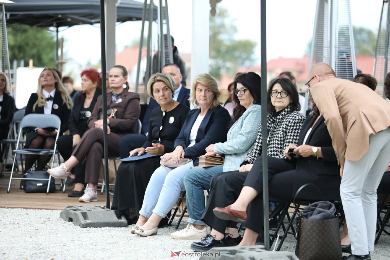 Narodowe Czytanie i recital Jakuba Milewskiego w Czerwinie [04.09.2026] - zdjęcie #18 - eOstroleka.pl