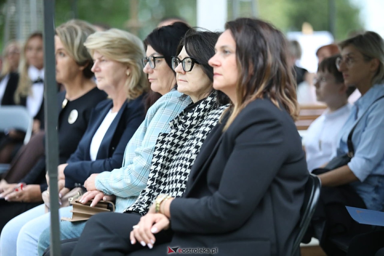Narodowe Czytanie i recital Jakuba Milewskiego w Czerwinie [04.09.2026] - zdjęcie #17 - eOstroleka.pl