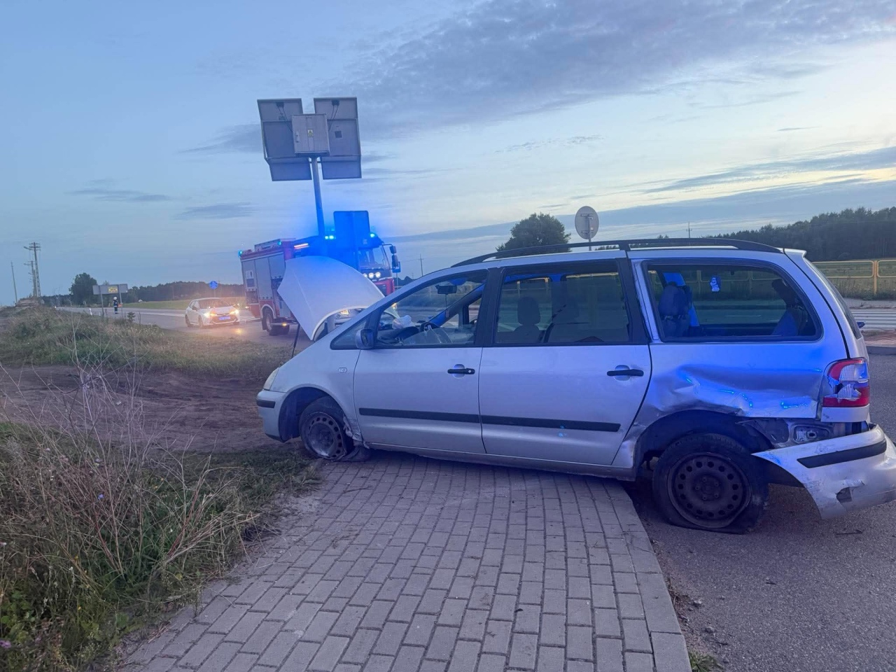 Wypadek w Pasiekach [07.09.2026] - zdjęcie #2 - eOstroleka.pl