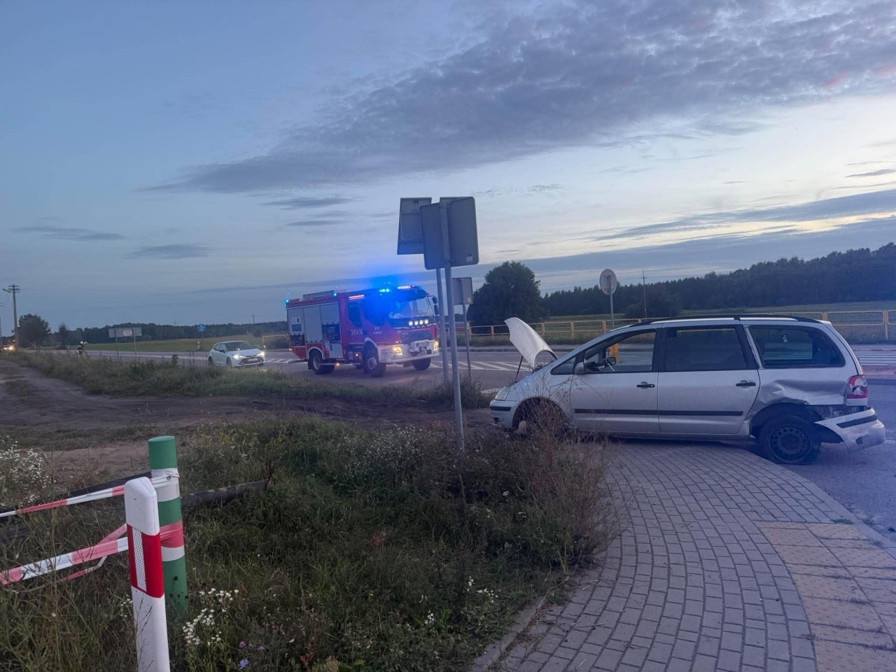 Wypadek w Pasiekach [07.09.2026] - zdjęcie #1 - eOstroleka.pl