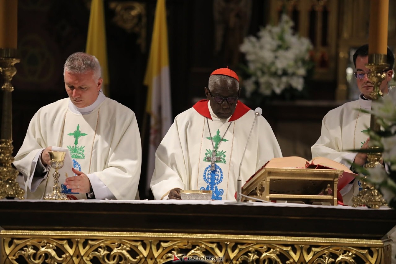 Kardynał Robert Sarah w Myszyńcu [11.09.2026] - zdjęcie #75 - eOstroleka.pl