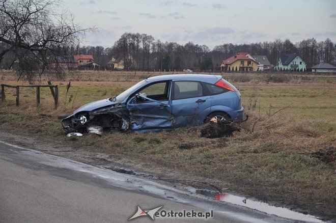 Wypadek w Krukach [04.I.2012] - zdjęcie #2 - eOstroleka.pl