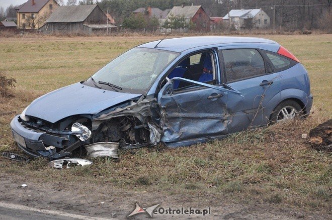 Wypadek w Krukach [04.I.2012] - zdjęcie #3 - eOstroleka.pl