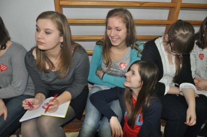 II LO zorganizowało szkolny WOŚP. Uczniowie zebrali około 1500 złotych [5 I 2012] - zdjęcie #17 - eOstroleka.pl