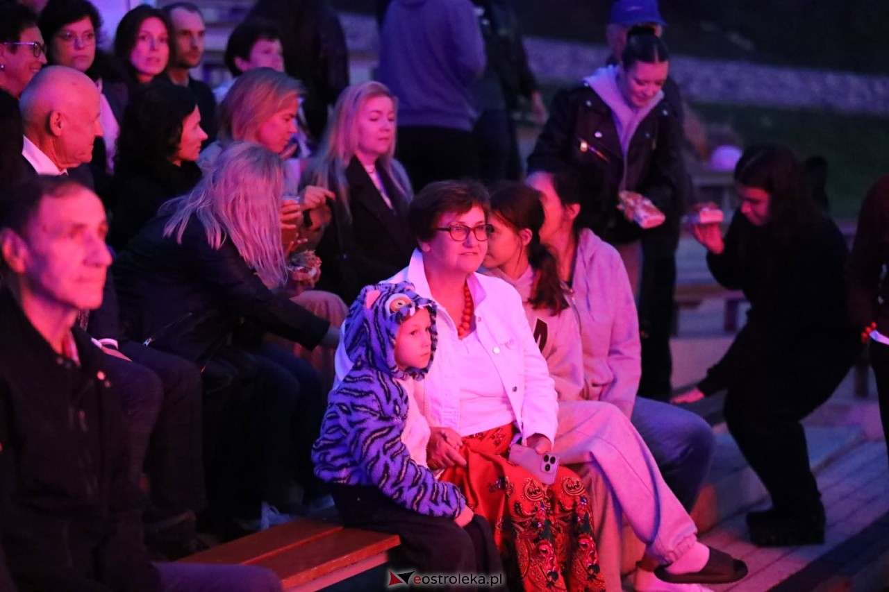 Dożynki w Baranowie - koncert Izabeli Trojanowskiej i Agaty Buczkowskiej [13.09.2026] - zdjęcie #56 - eOstroleka.pl