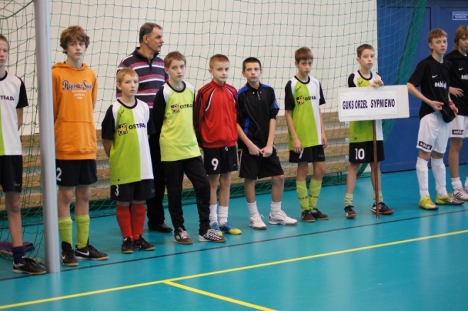 Piłkarski Turniej Noworoczny dla rocznika 1998 [06.01.2012] - zdjęcie #57 - eOstroleka.pl