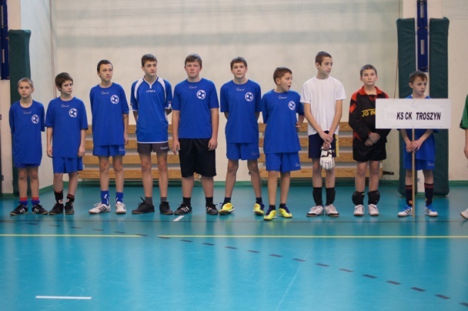 Piłkarski Turniej Noworoczny dla rocznika 1998 [06.01.2012] - zdjęcie #55 - eOstroleka.pl