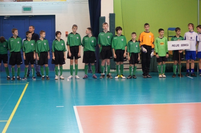 Piłkarski Turniej Noworoczny dla rocznika 1998 [06.01.2012] - zdjęcie #54 - eOstroleka.pl