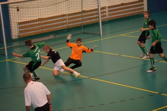 Piłkarski Turniej Noworoczny dla rocznika 1998 [06.01.2012] - zdjęcie #33 - eOstroleka.pl