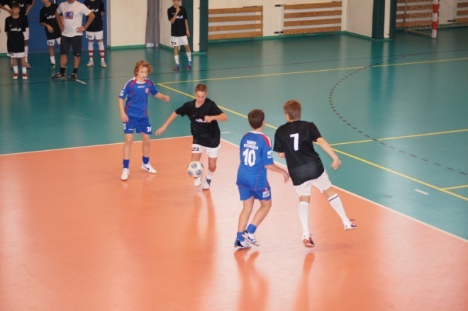 Piłkarski Turniej Noworoczny dla rocznika 1998 [06.01.2012] - zdjęcie #10 - eOstroleka.pl