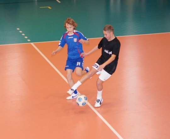 Piłkarski Turniej Noworoczny dla rocznika 1998 [06.01.2012] - zdjęcie #9 - eOstroleka.pl