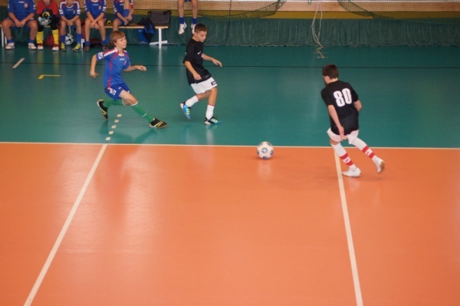 Piłkarski Turniej Noworoczny dla rocznika 1998 [06.01.2012] - zdjęcie #3 - eOstroleka.pl