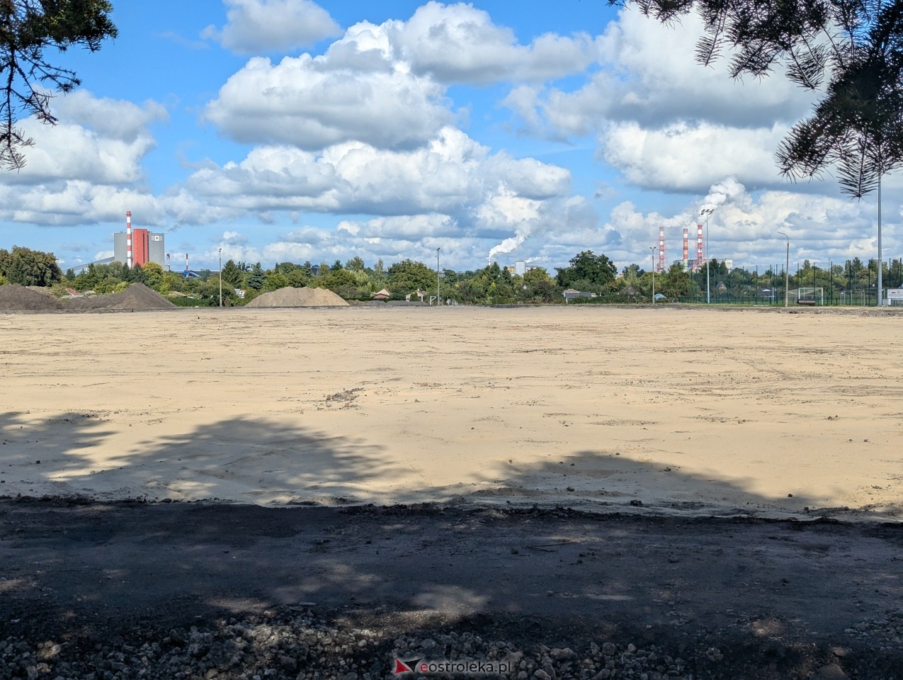 Stadion w Ostrołęce w przebudowie [15.09.2026] - zdjęcie #1 - eOstroleka.pl