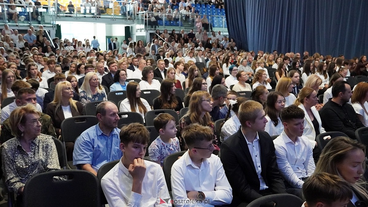 XIX Samorządowa Gala Uczniowska w Ostrołęce [16.09.2026] - zdjęcie #84 - eOstroleka.pl