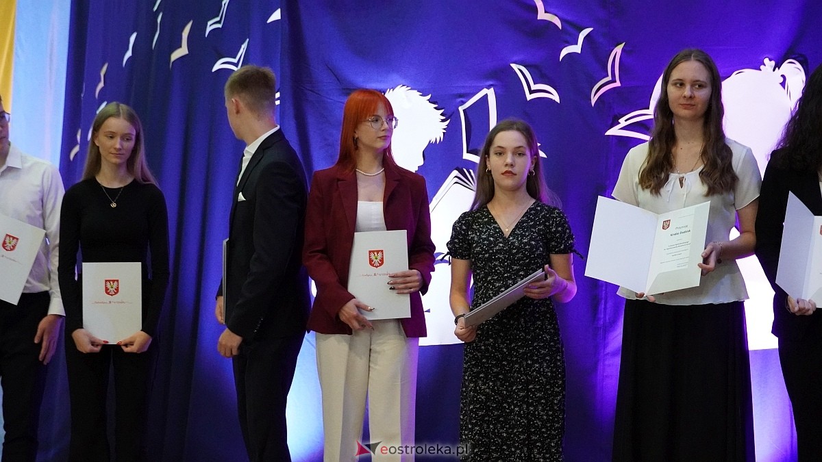 XIX Samorządowa Gala Uczniowska w Ostrołęce [16.09.2026] - zdjęcie #47 - eOstroleka.pl