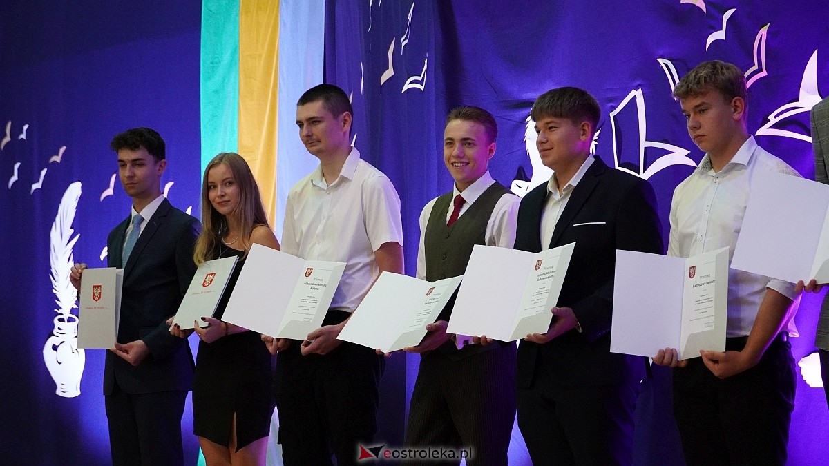 XIX Samorządowa Gala Uczniowska w Ostrołęce [16.09.2026] - zdjęcie #6 - eOstroleka.pl