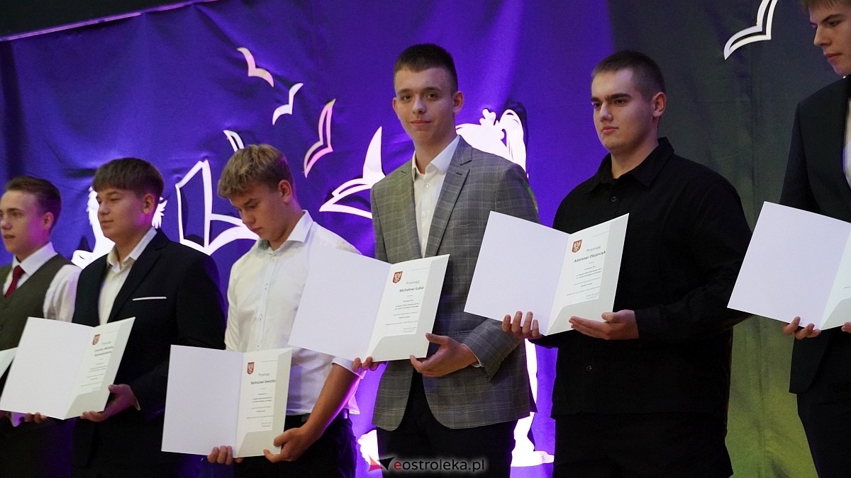 XIX Samorządowa Gala Uczniowska w Ostrołęce [16.09.2026] - zdjęcie #5 - eOstroleka.pl