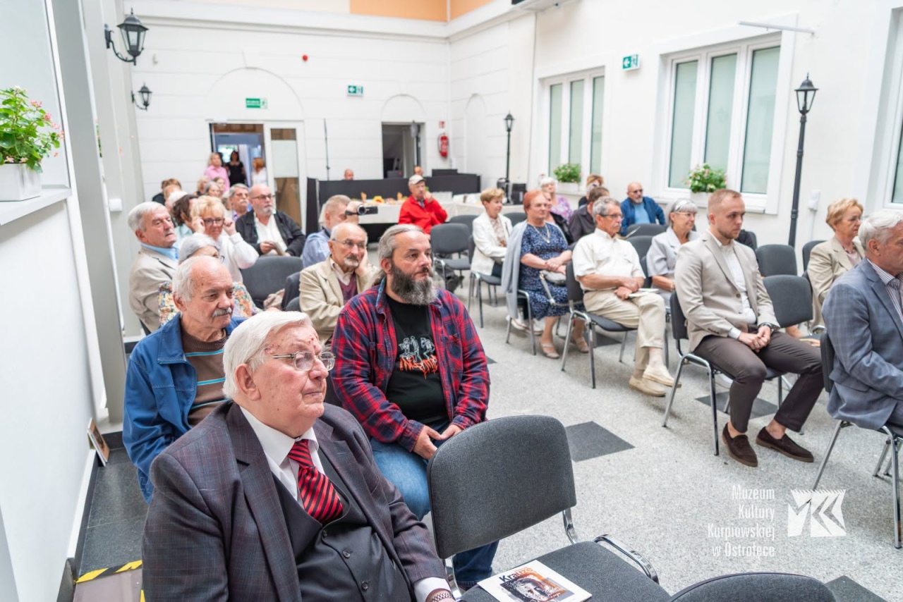Nowa wystawa w Muzeum Kultury Kurpiowskiej Ostrołęce. Zobacz niezwykłą twórczość Henryka Krauzego [17.09.2026] - zdjęcie #5 - eOstroleka.pl