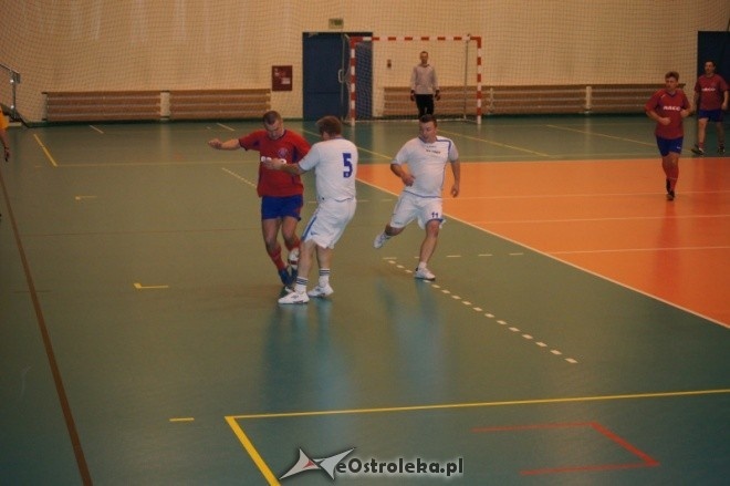 3. kolejka Nocnej Ligi Futsalu [06.01.2012] - zdjęcie #32 - eOstroleka.pl