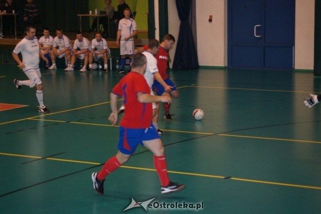 3. kolejka Nocnej Ligi Futsalu [06.01.2012] - zdjęcie #30 - eOstroleka.pl