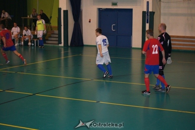 3. kolejka Nocnej Ligi Futsalu [06.01.2012] - zdjęcie #23 - eOstroleka.pl