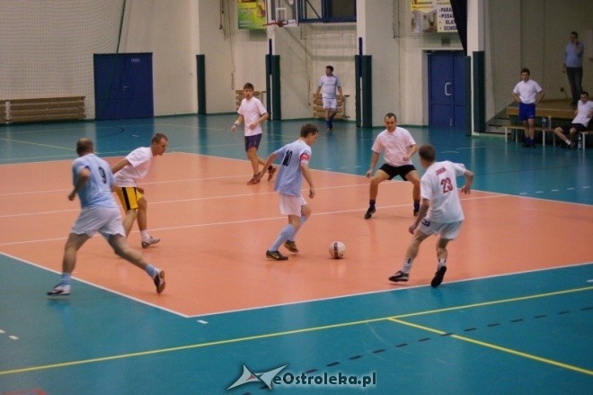 3. kolejka Nocnej Ligi Futsalu [06.01.2012] - zdjęcie #11 - eOstroleka.pl