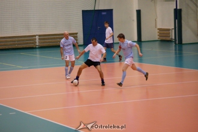 3. kolejka Nocnej Ligi Futsalu [06.01.2012] - zdjęcie #10 - eOstroleka.pl