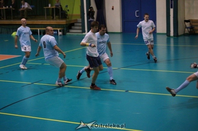 3. kolejka Nocnej Ligi Futsalu [06.01.2012] - zdjęcie #2 - eOstroleka.pl