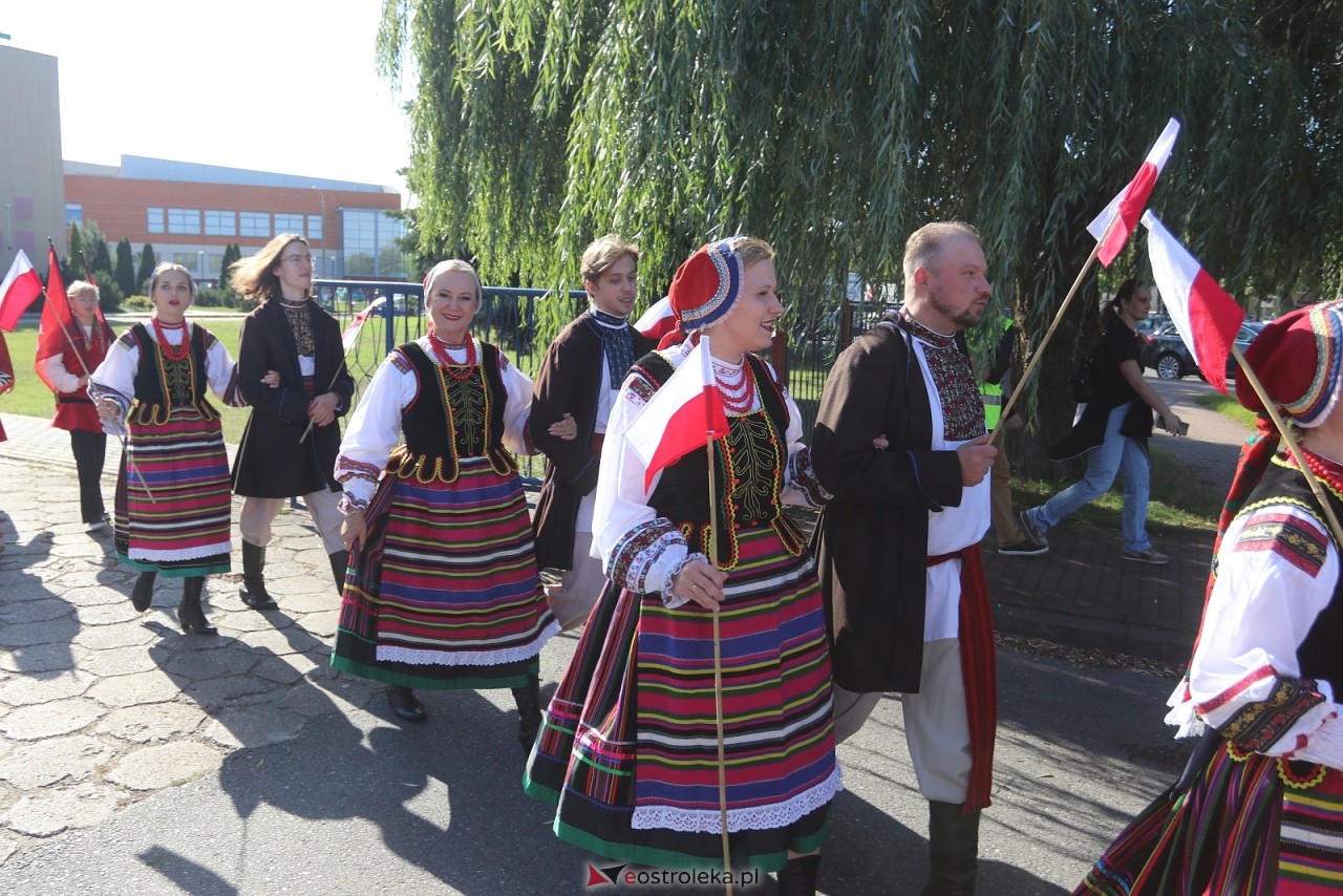 Kurpiowskie Spotkania z Folklorem - parada ulicami Ostrołęki [19.09.2026] - zdjęcie #77 - eOstroleka.pl