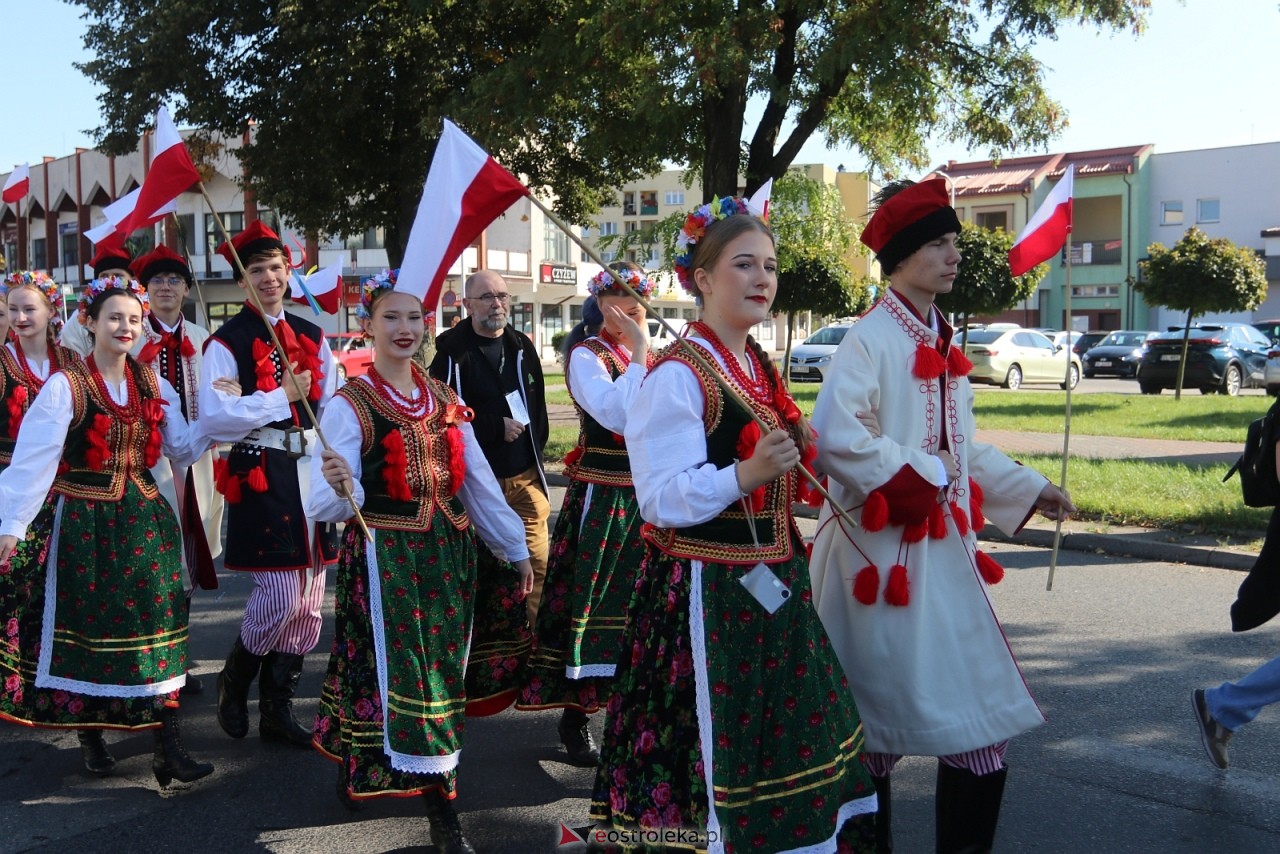 Kurpiowskie Spotkania z Folklorem - parada ulicami Ostrołęki [19.09.2026] - zdjęcie #38 - eOstroleka.pl
