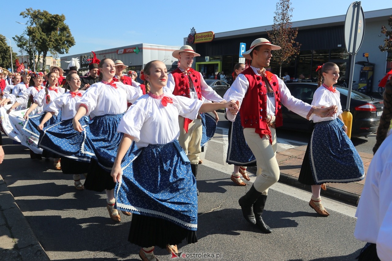Kurpiowskie Spotkania z Folklorem - parada ulicami Ostrołęki [19.09.2026] - zdjęcie #28 - eOstroleka.pl