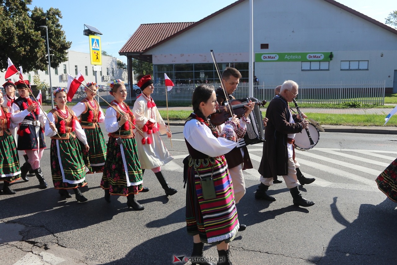 Kurpiowskie Spotkania z Folklorem - parada ulicami Ostrołęki [19.09.2026] - zdjęcie #24 - eOstroleka.pl