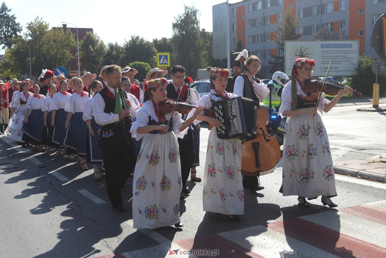 Kurpiowskie Spotkania z Folklorem - parada ulicami Ostrołęki [19.09.2026] - zdjęcie #12 - eOstroleka.pl