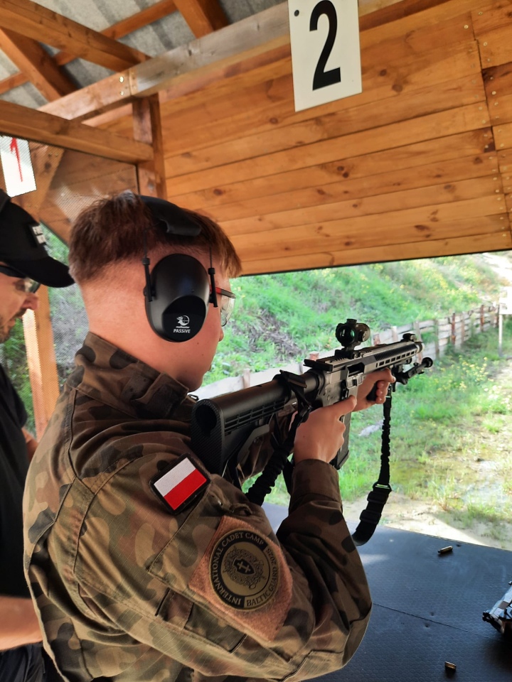 Zawody strzeleckie w Sadykierzu - młodzież i Bractwo Kurkowe - zdjęcie #45 - eOstroleka.pl
