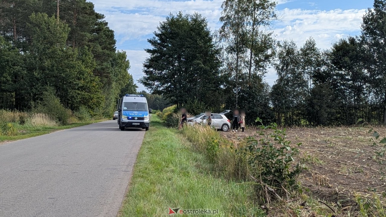 Dachowanie Toyoty na trasie Goworki Nowa Wieś Wschodnia [20.09.2026] - zdjęcie #8 - eOstroleka.pl