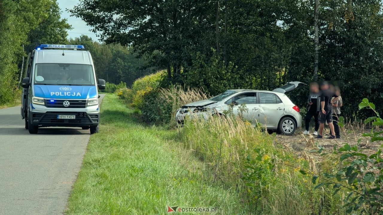 Dachowanie Toyoty na trasie Goworki Nowa Wieś Wschodnia [20.09.2026] - zdjęcie #6 - eOstroleka.pl