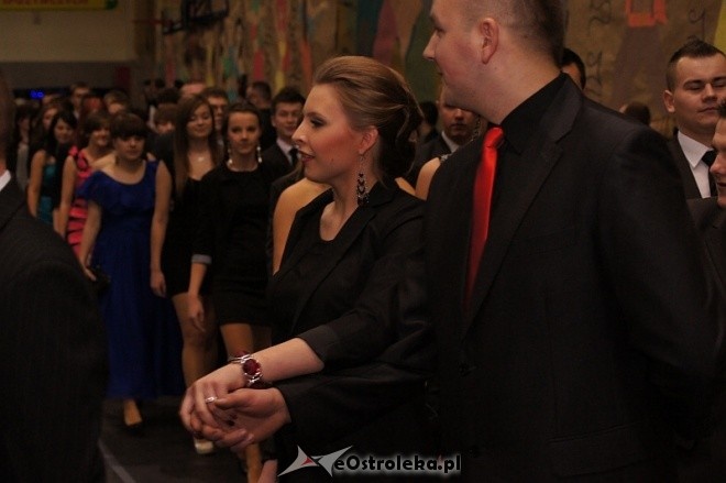 Studniówka III LO [07.I.2012] - zdjęcie #178 - eOstroleka.pl