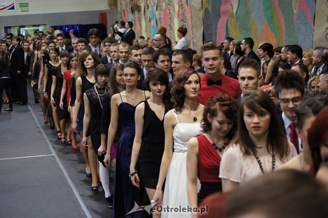 Studniówka III LO [07.I.2012] - zdjęcie #171 - eOstroleka.pl
