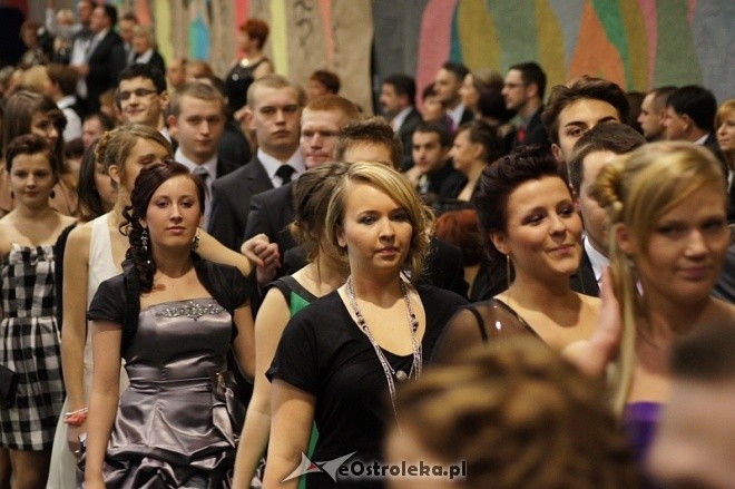 Studniówka III LO [07.I.2012] - zdjęcie #165 - eOstroleka.pl