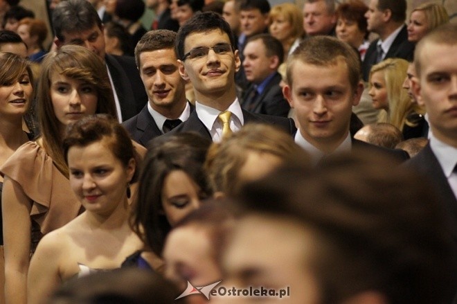 Studniówka III LO [07.I.2012] - zdjęcie #163 - eOstroleka.pl